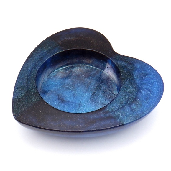 Heart Shaped Tea light Candleholder / Trinket Dish - Picture 4 of 9